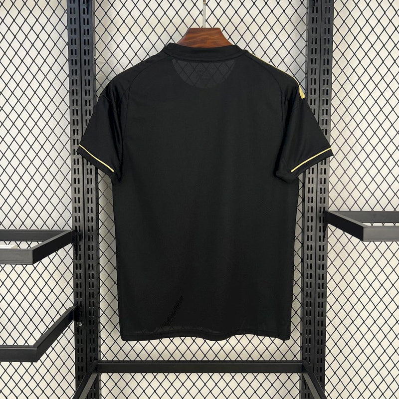 Camisa Liverpool Black Edition 25/26 - Torcedor Masculina