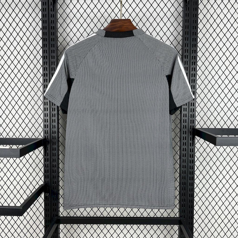 Camisa Real Madrid Goleiro 02/03 - Versão Retro