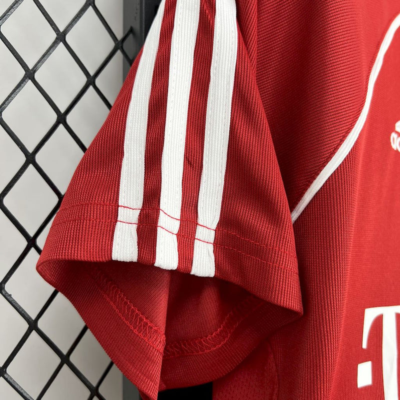 Camisa Bayern De Munique Home 05/06  - Versão Retro